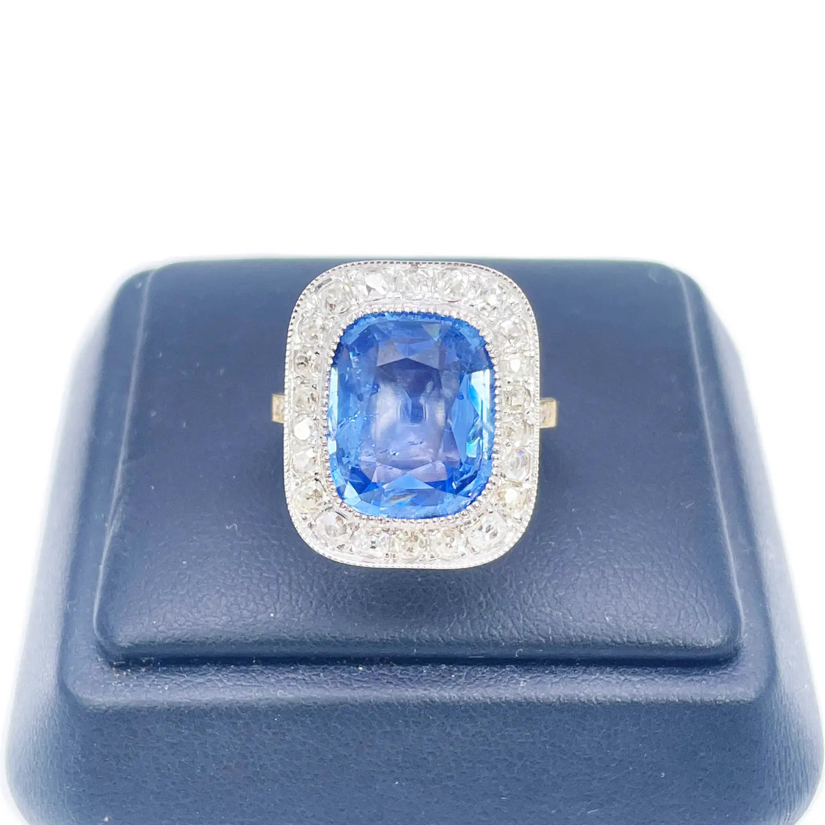 18ct Yellow Gold Natural Blue Sapphire Diamond Rectangular Cushion Ring 10.7ct  Diamond Ring