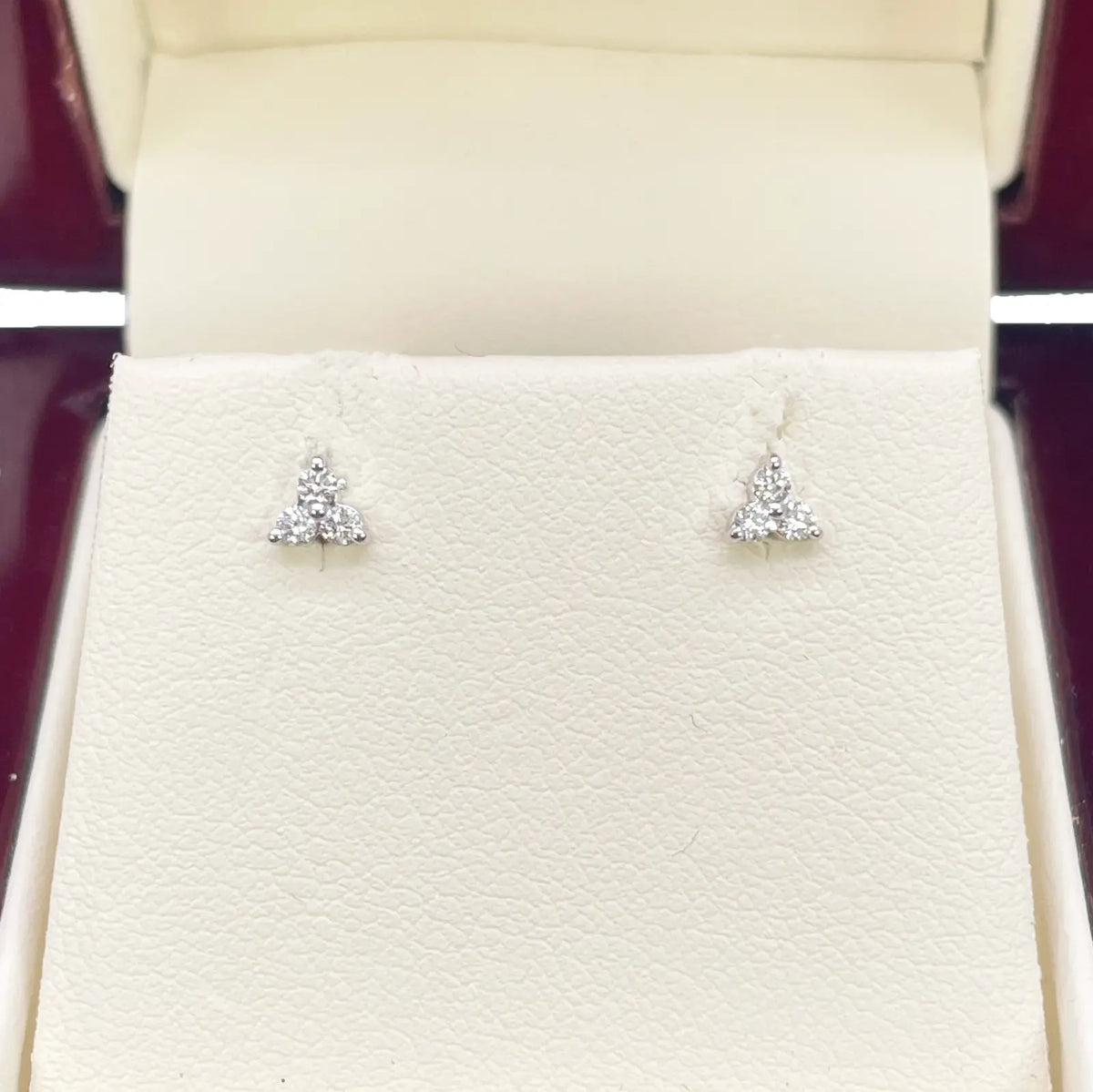 18ct Yellow Gold Natural Round Diamond Three Stone Nose Stud 0.05ct  Diamond Nose Stud