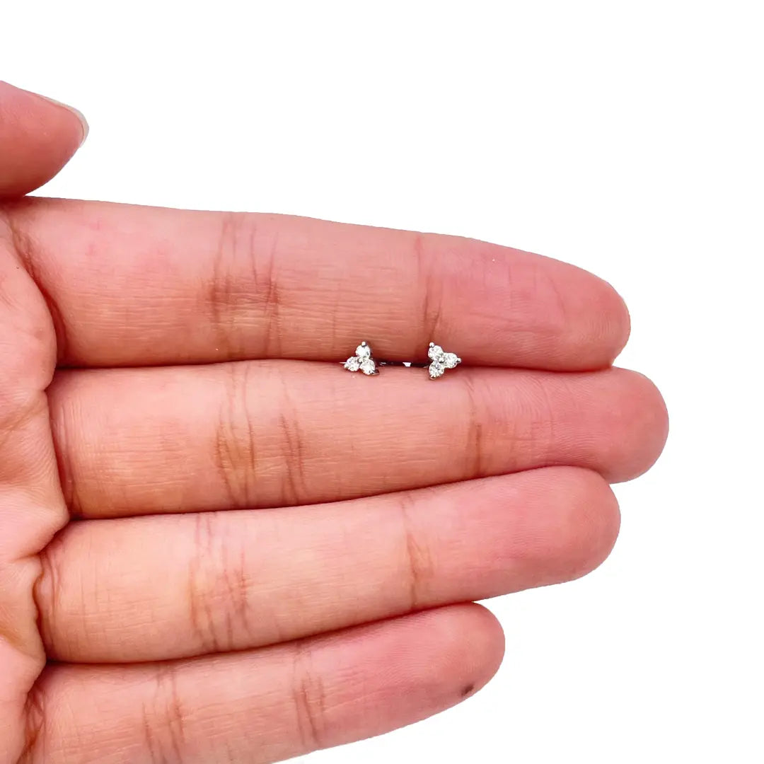 18ct Yellow Gold Natural Round Diamond Three Stone Nose Stud 0.05ct  Diamond Nose Stud