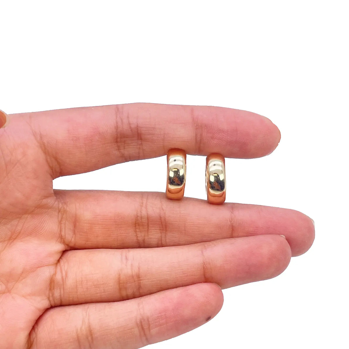 18ct Yellow Gold Pair Of Hoop Huggie Earrings 5.5mm Width & 10mm Diameter 