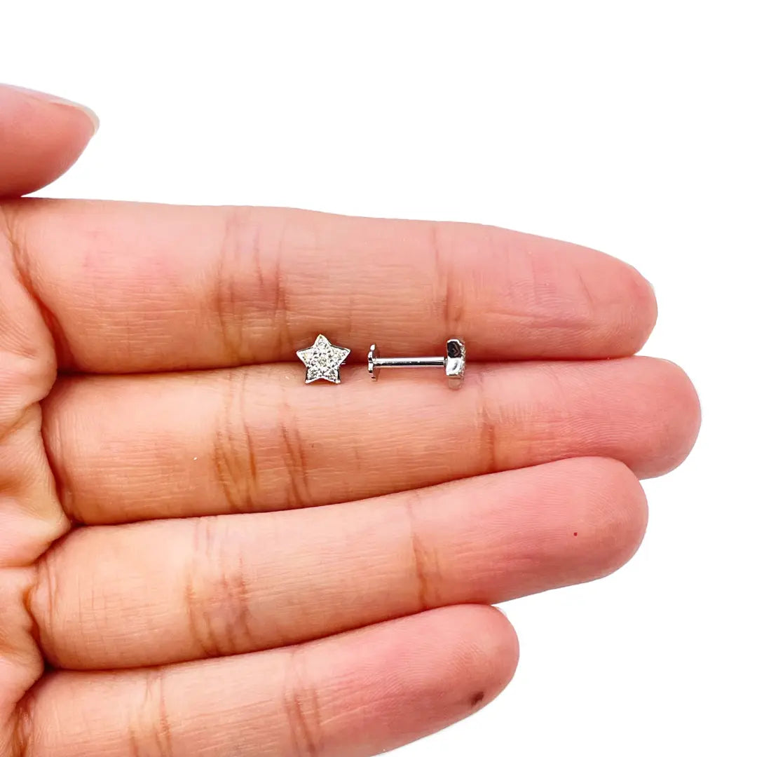 18ct Yellow gold with Round Diamonds Star Stud Earrings claw set 0.10cts 