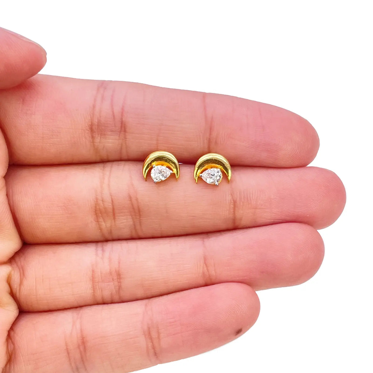 22ct Gold Crescent Moon & Pear Stud Earrings - 6.5x7.5mm  Gold earring