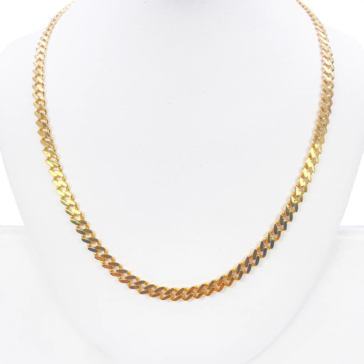 22ct Gold Cuban Link Curb Lightweight Chain Necklace 24 Inches 8.4mm Width 