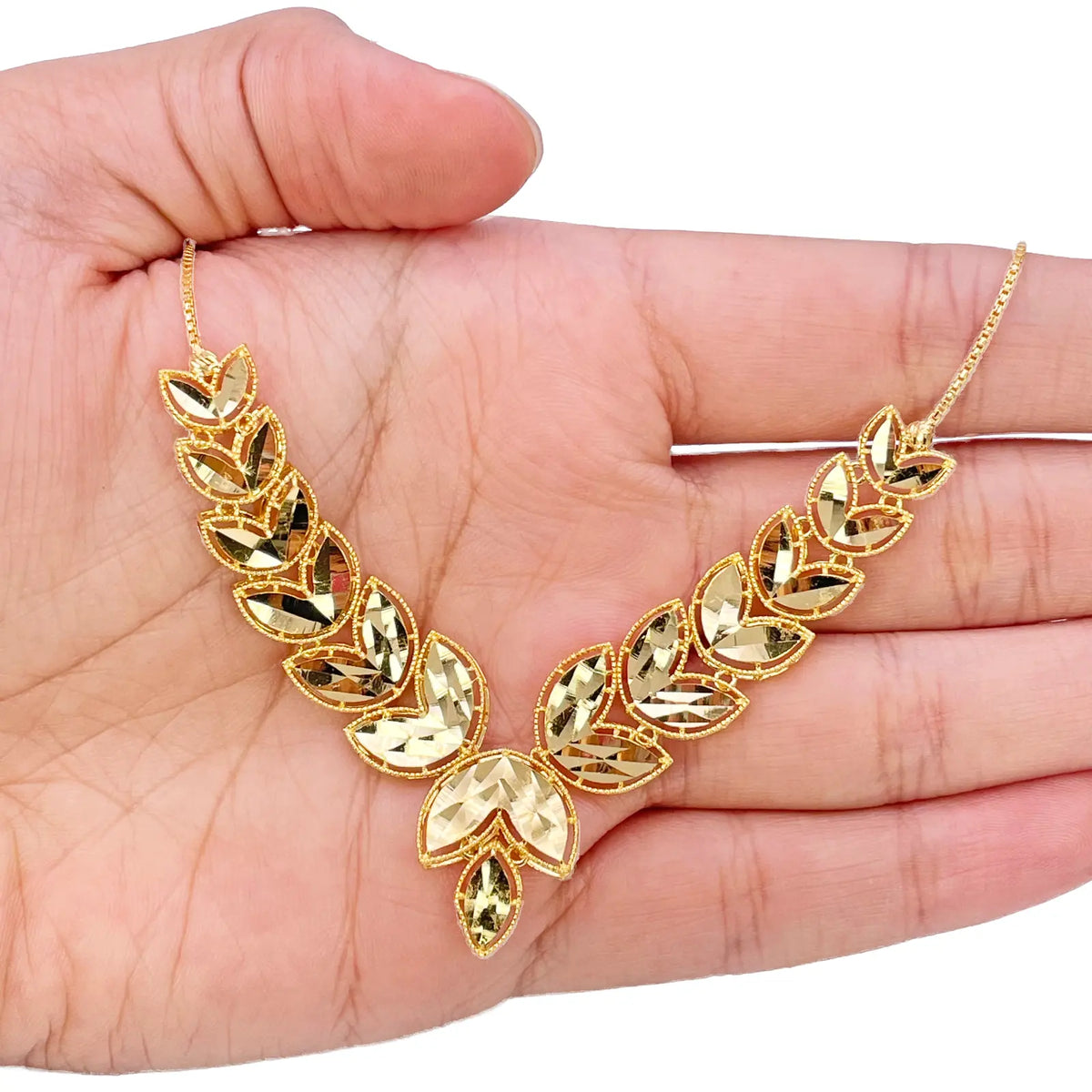 22ct Gold Diamond-Cut Milgrain Graduating Leaf Necklace and Earring Set  Gold Necklace