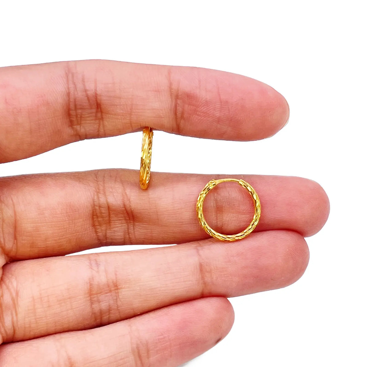 22ct Gold Hoop Earrings Pair Of Diamond Cut High Polished Hoops 11mm Diameter  Gold earring