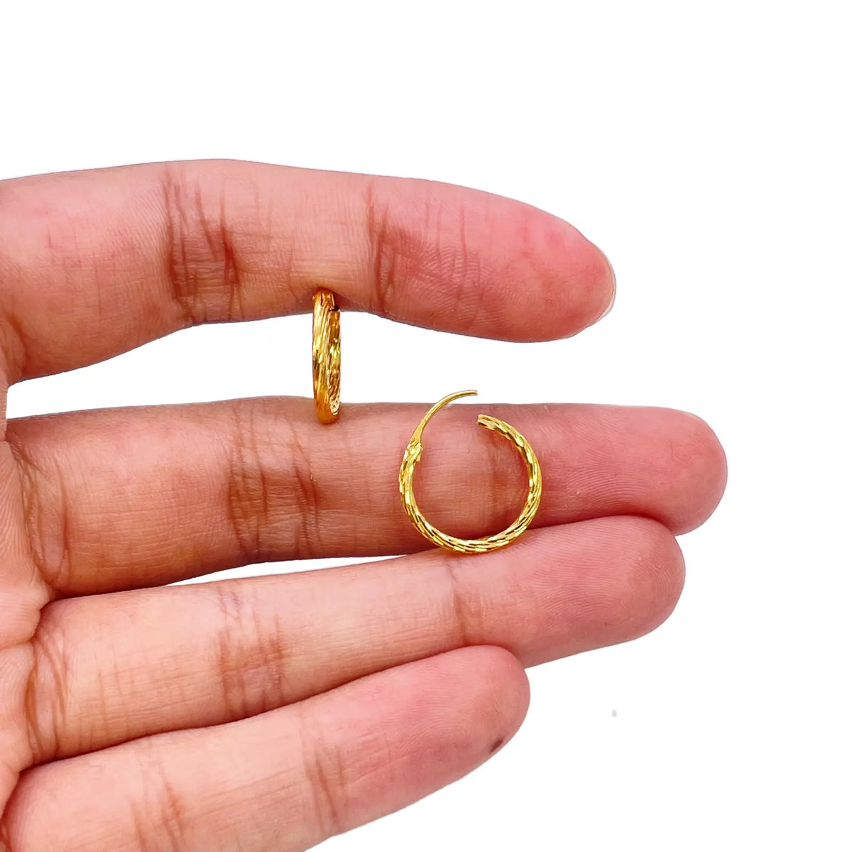22ct Gold Hoop Earrings Pair Of Diamond Cut High Polished Hoops 11mm Diameter  Gold earring