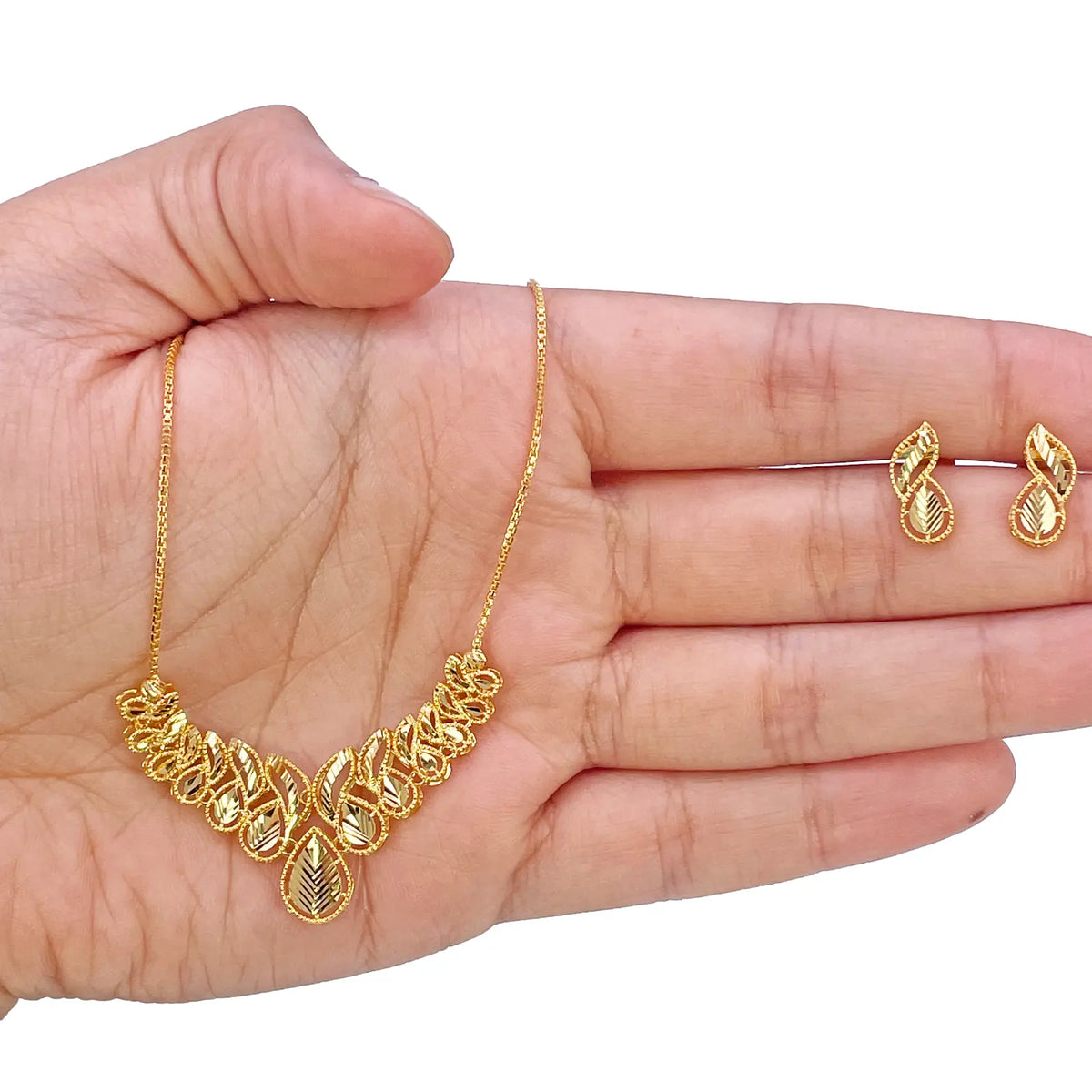 22ct Gold Milgrain Diamond-Cut Floral Leaf Necklace & Earring Jewelry Set  Gold Necklace