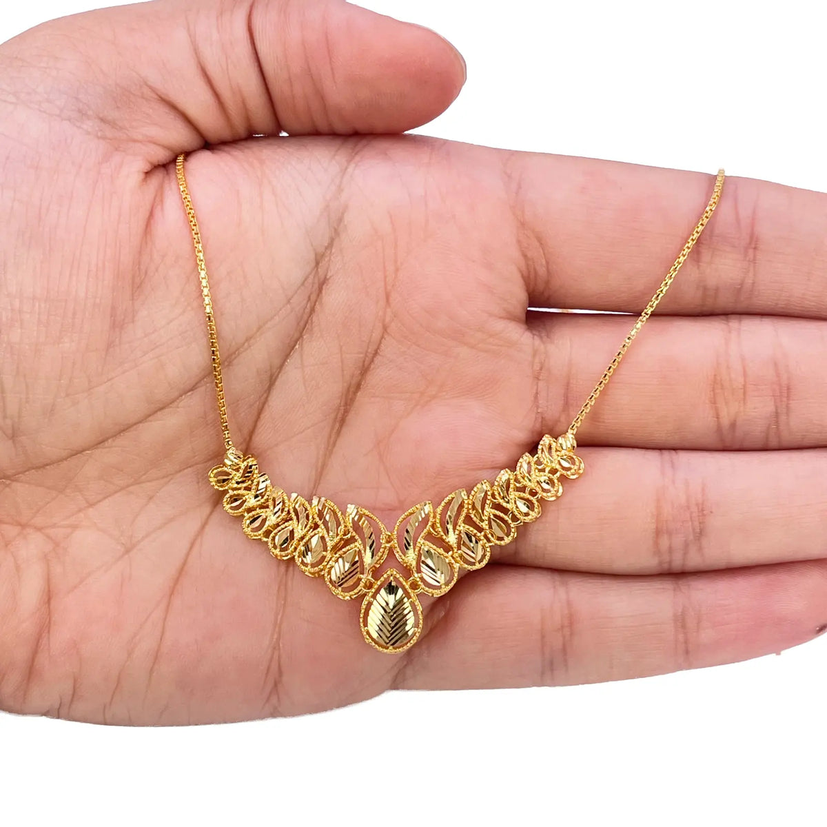 22ct Gold Milgrain Diamond-Cut Floral Leaf Necklace & Earring Jewelry Set  Gold Necklace