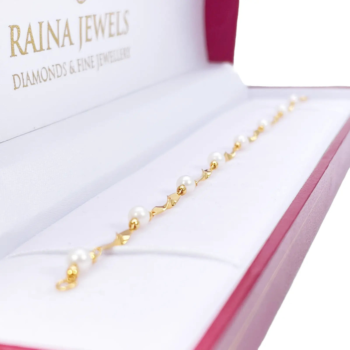 22ct Gold Pearl Bracelet Twisted Link Eight Freshwater Pearls 7 Inches 