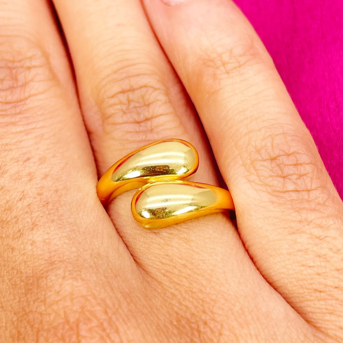 22ct Gold Teardrop Crossover Ring High Polished Ladies Ring 