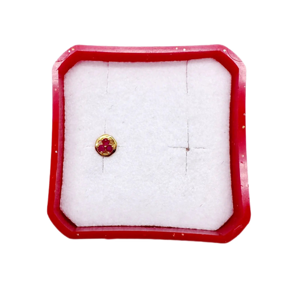 22ct Yellow Gold 3 Stone Ruby Round Nose Pin Stud 5mm 