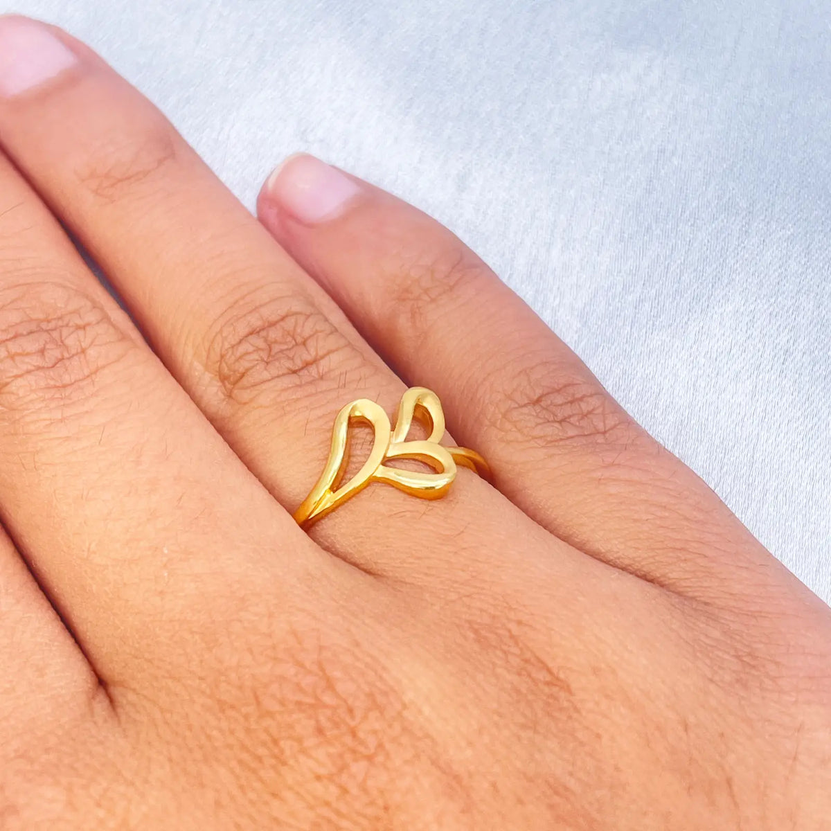 22ct Yellow Gold Beautiful Polished & Matt Floral Minimalist Ring 