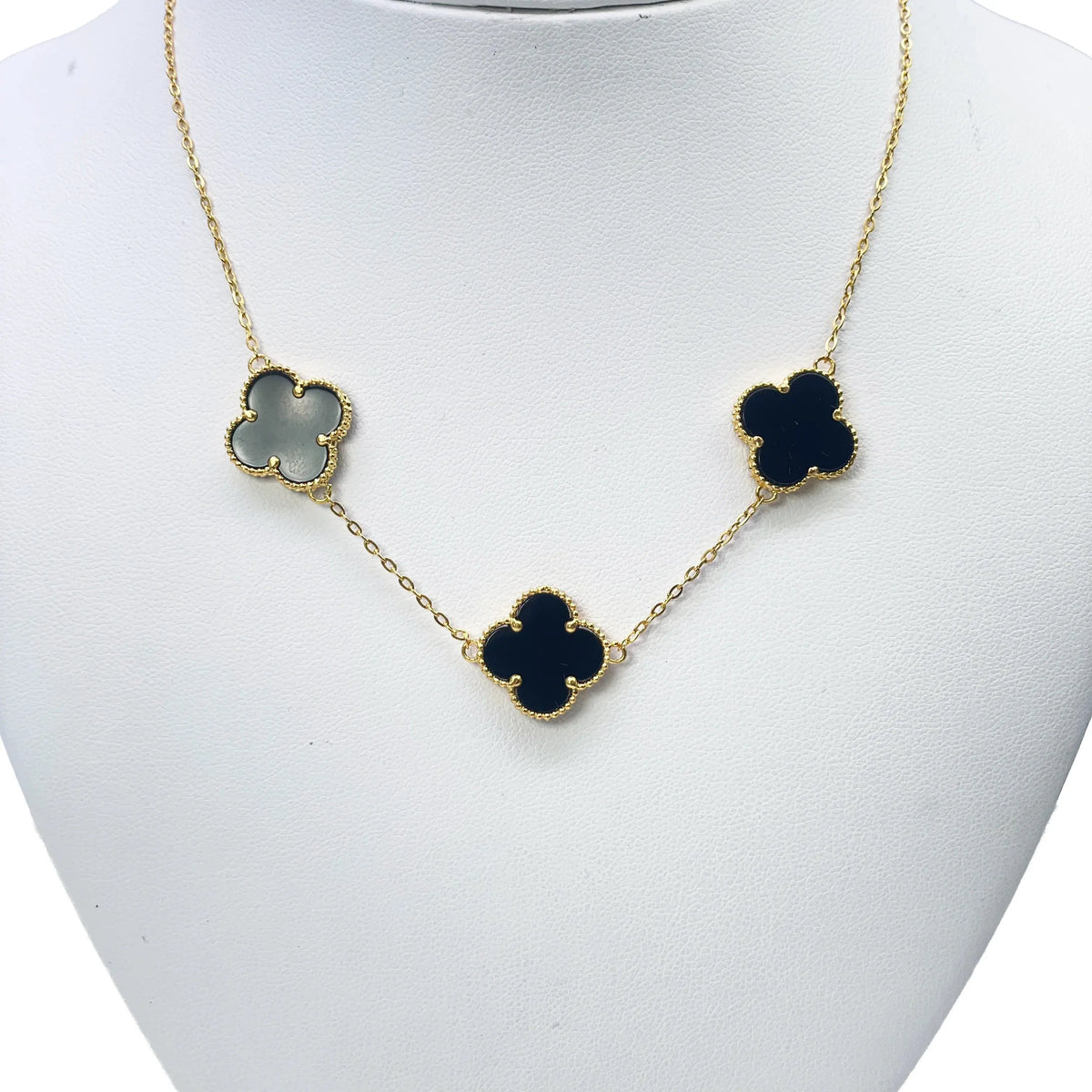 22ct Yellow Gold Black Onyx Clover Necklace 18 Inches  Diamond Bracelets