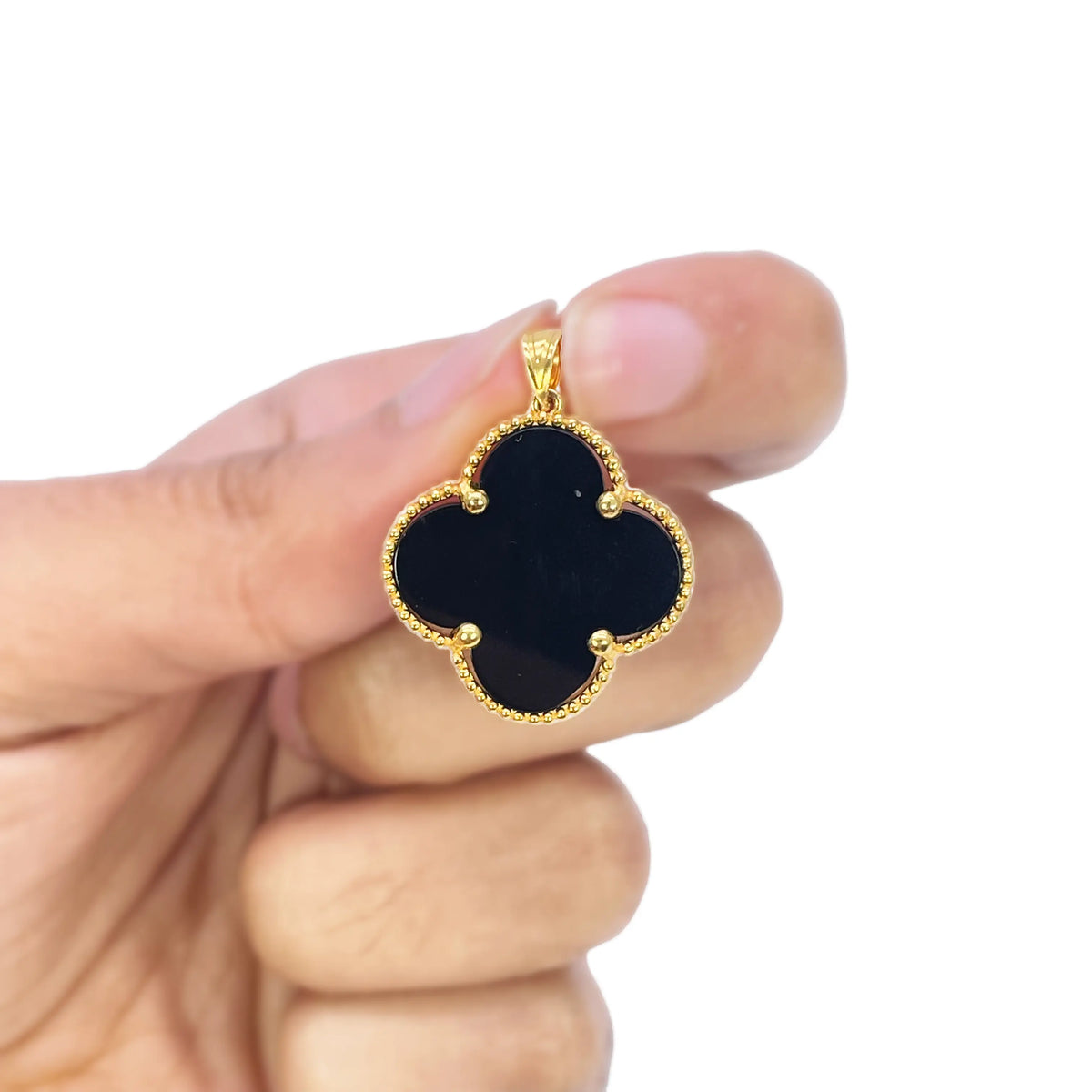 22ct Yellow Gold Black Onyx Or Mother Of Pearl Clover Pendant & Chain Necklace 18''inches 