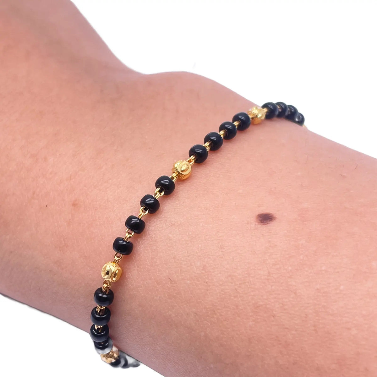 22ct Yellow Gold Children's Bracelet Black & Diamond Cut Gold Beads (Maniya/Manka/Nazariya) 