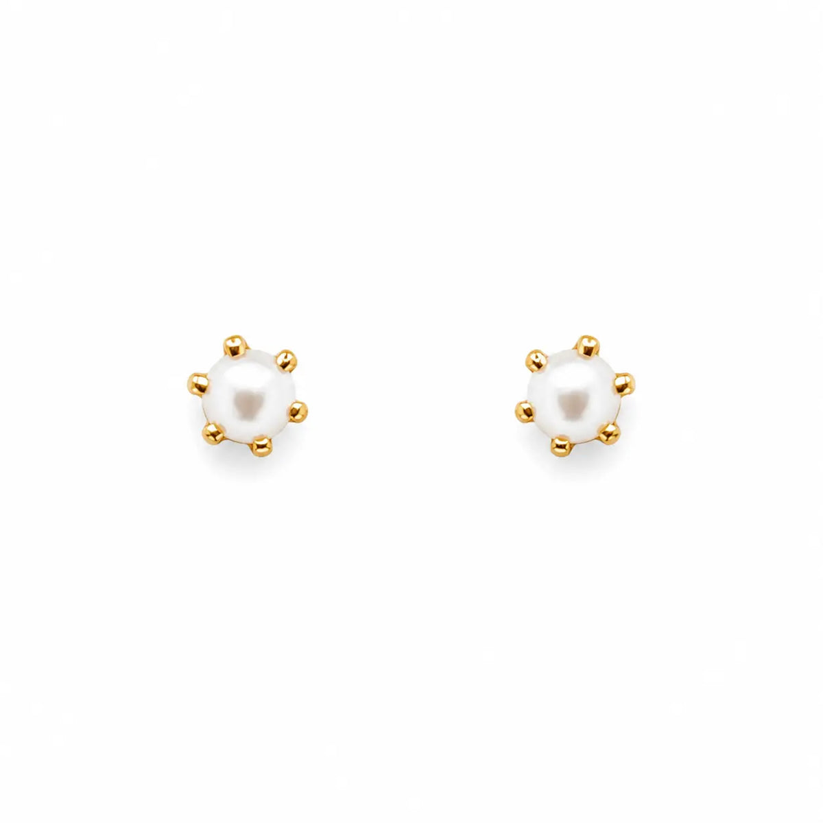 22ct Yellow Gold Children's Freshwater Pearl Claw Stud Earrings 3.9mm  Children's gold earring