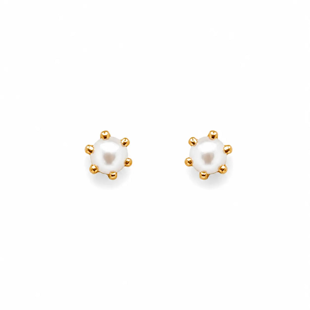 22ct Yellow Gold Children's Freshwater Pearl Claw Stud Earrings 4.1mm  Children's gold earring