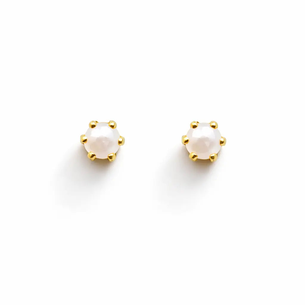 22ct Yellow Gold Children's Freshwater Pearl Claw Stud Earrings 4.3mm  Children's gold earring