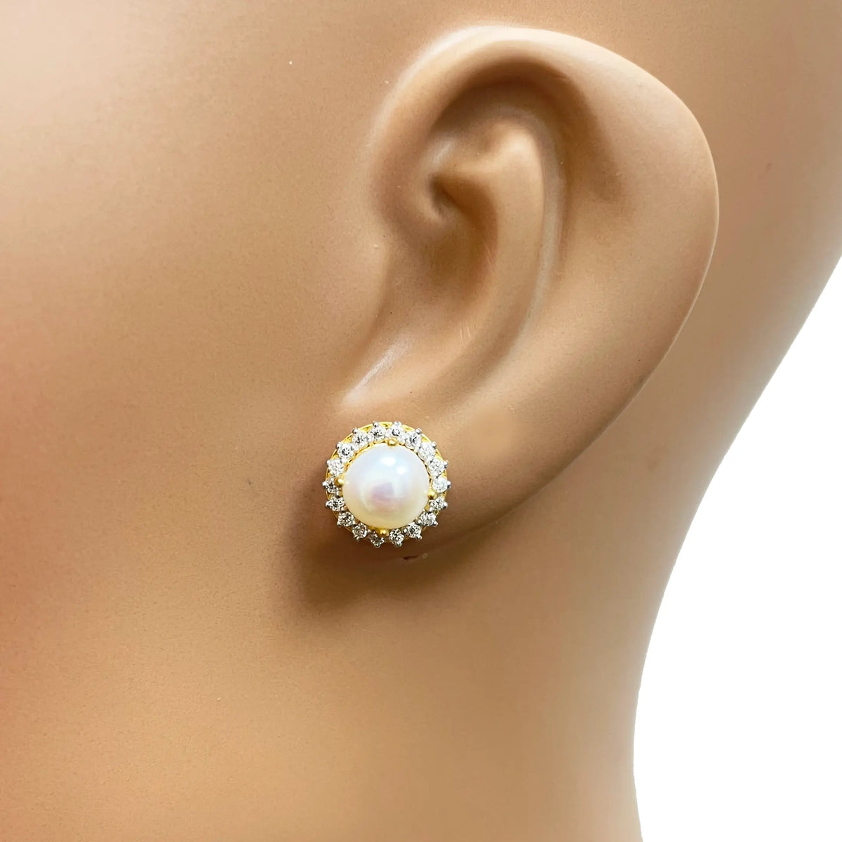 22ct Yellow Gold Claw Set Freshwater Pearl & Cubic Zirconia Pair Stud Earrings 