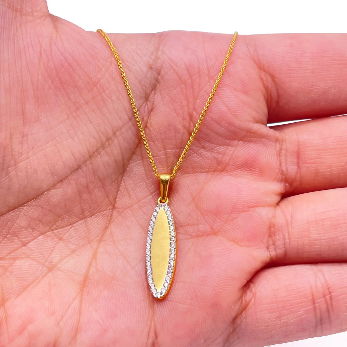 22ct Yellow Gold Cubic Zirconia Leaf Shape Pendant & Chain 16''inches 