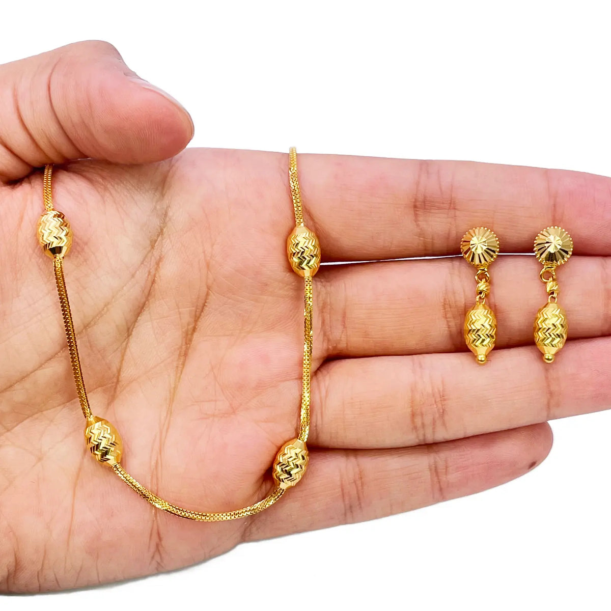 22ct Yellow Gold Diamond Cut Beaded Slip-On Necklace & Matching Drop Earrings 