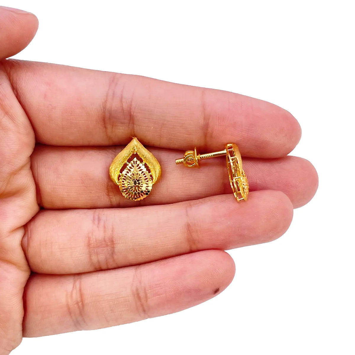 22ct Yellow Gold Diamond-Cut Brushed Teardrop Stud Earrings  Gold Necklace