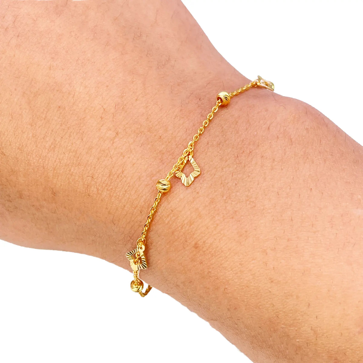 22ct Yellow Gold Diamond Cut Charm & Bead Cable Chain Bracelet 7 Inches¬†