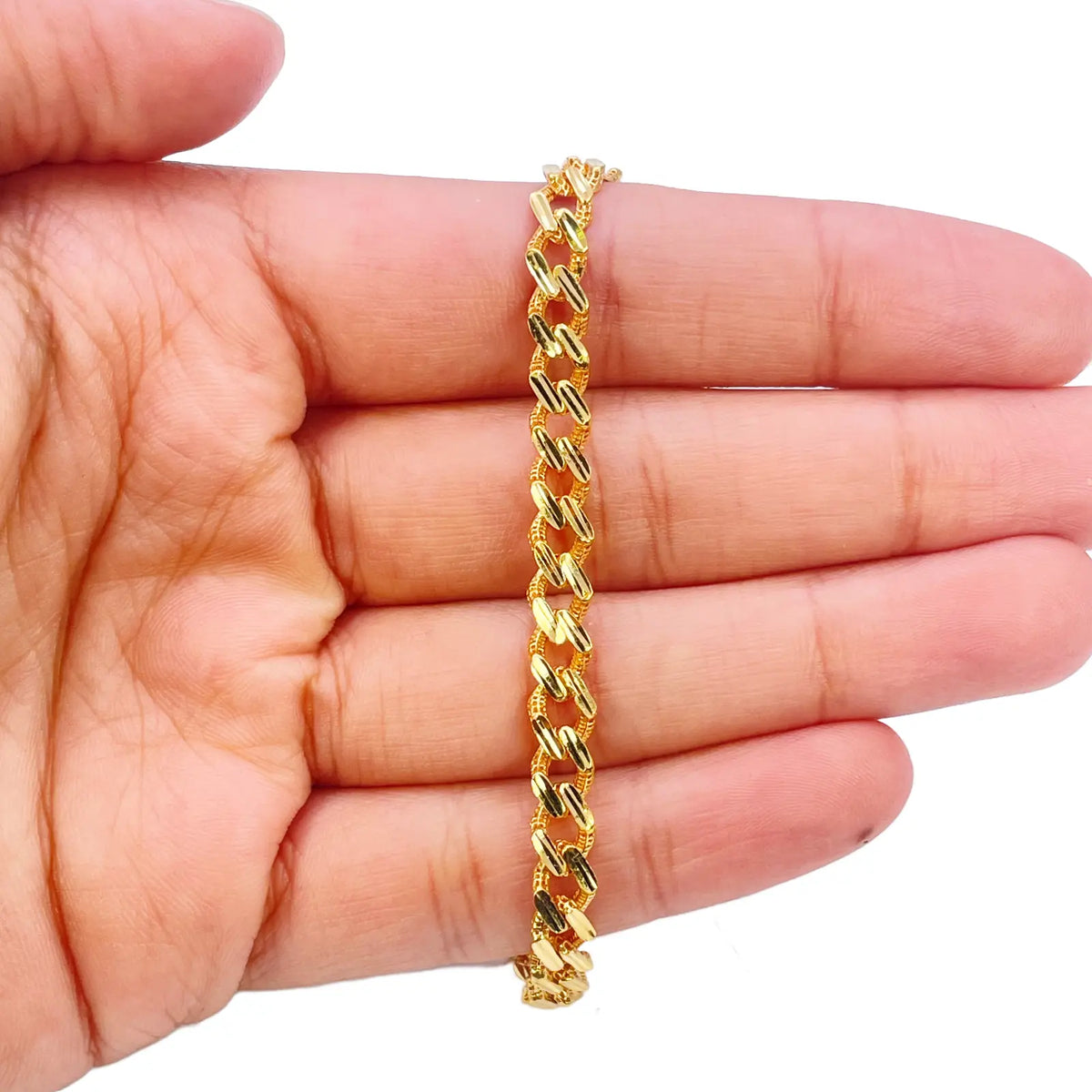 22ct Yellow Gold Diamond Cut Curb Link High Polished Plain Bracelet 8 inches 