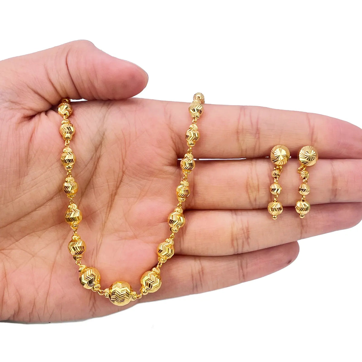 22ct Yellow Gold Diamond Cut Graduated Beaded Slip-On Necklace & Drop Earrings 