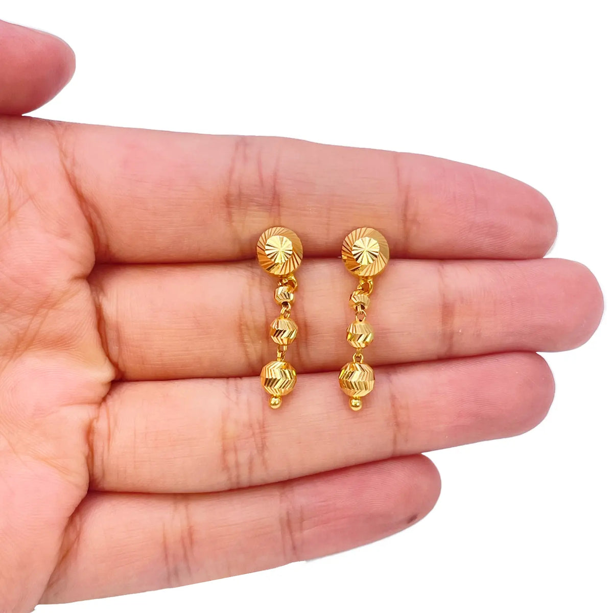 22ct Yellow Gold Diamond Cut Graduated Beaded Slip-On Necklace & Drop Earrings 