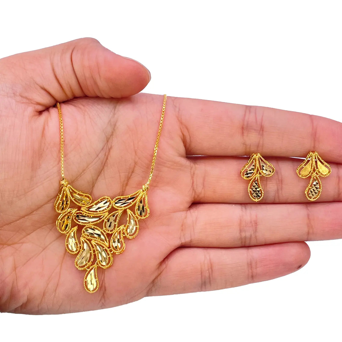 22ct Yellow Gold Diamond-Cut Milgrain Cascading Leaf Necklace & Earring Set  Gold Necklace