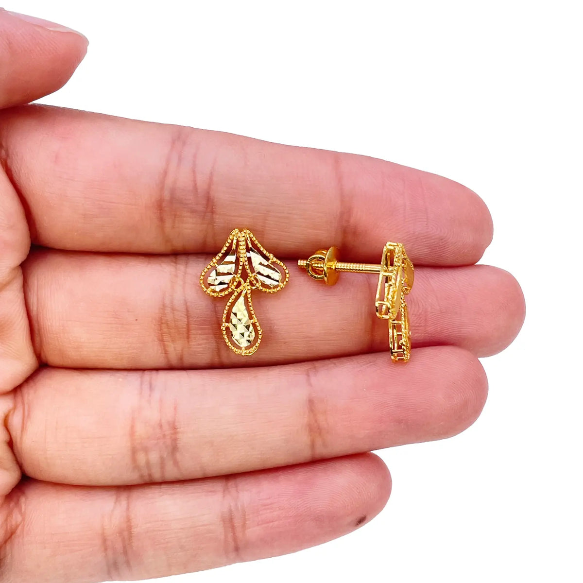 22ct Yellow Gold Diamond-Cut Milgrain Cascading Leaf Necklace & Earring Set  Gold Necklace