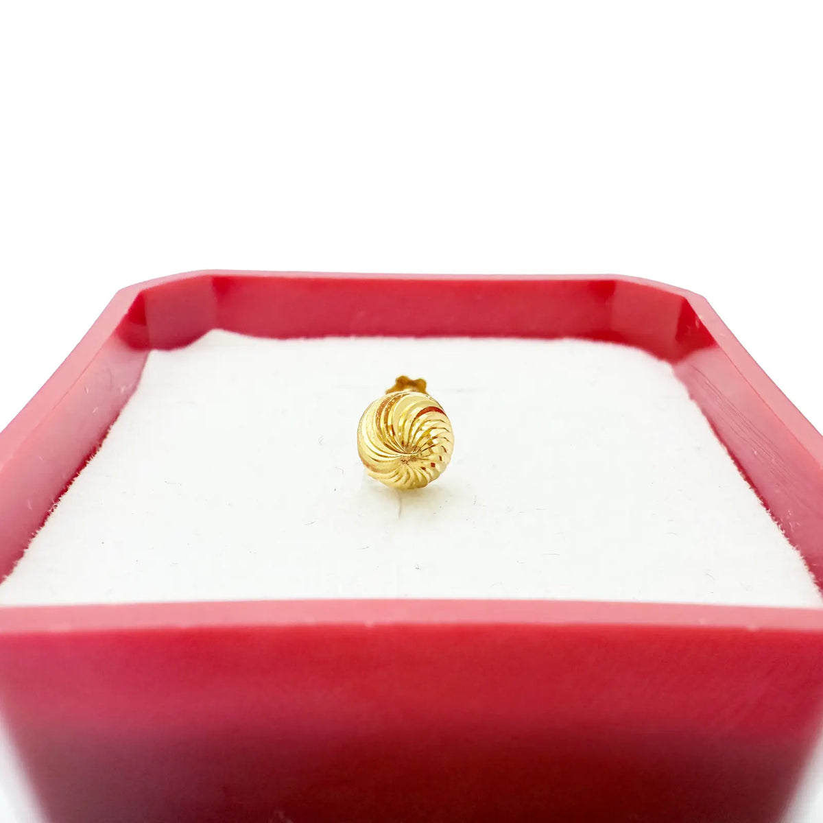 22ct Yellow Gold Diamond Cut Swirl For Nose Stud/Pin, Tragus & Helix 4.8mm Width 