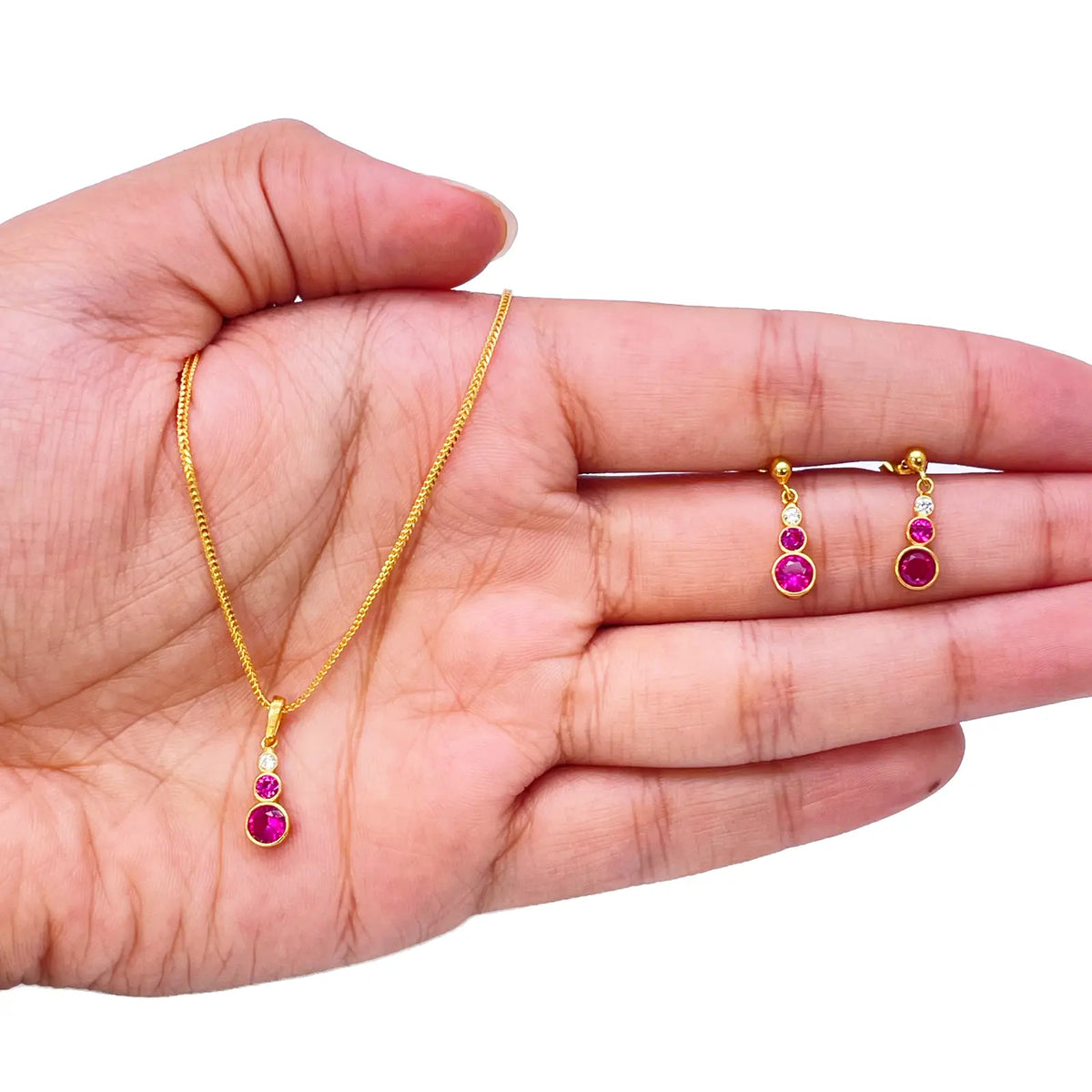22ct Yellow Gold Drop Red Bubble Pendant & Chain With Matching Drop Earrings 