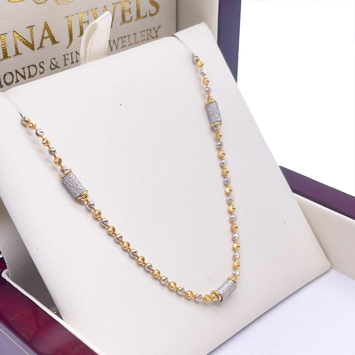22ct Yellow Gold Fancy Diamond Cut & Sparkly  Beaded Chain Necklace 22Inches 