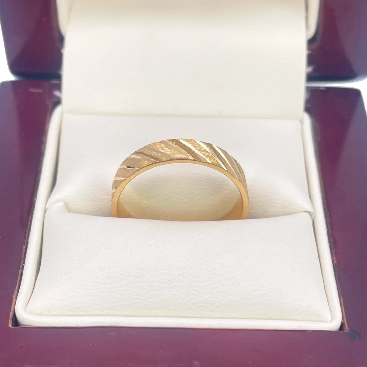 22ct Yellow Gold Fancy Diamond Cut, Polished & Textured Stripes Women's Band 4mm 