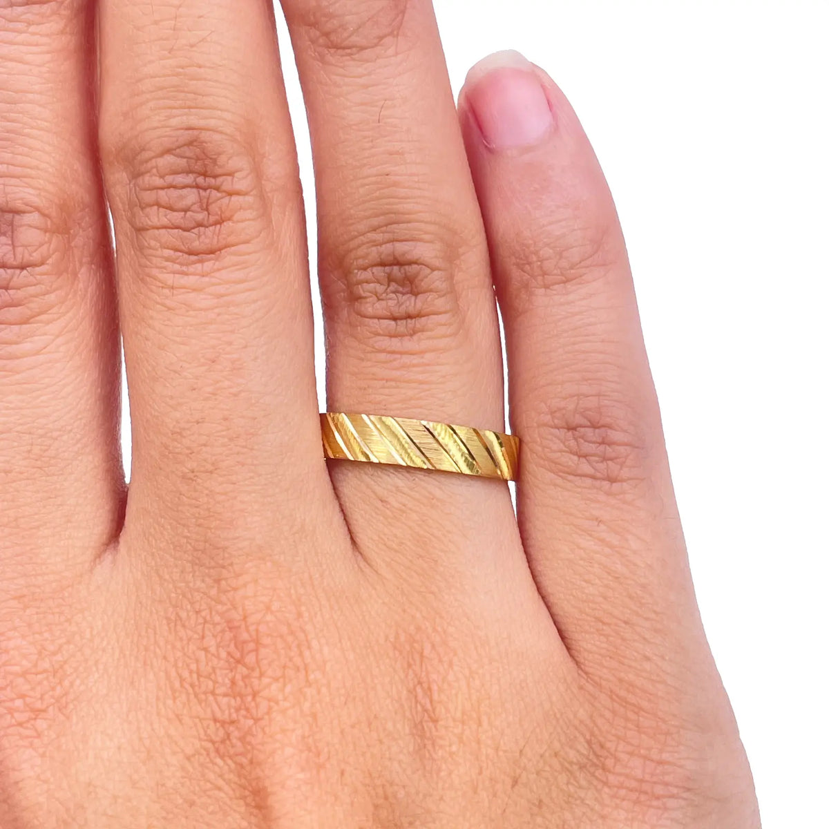 22ct Yellow Gold Fancy Diamond Cut, Polished & Textured Stripes Women's Band 4mm 