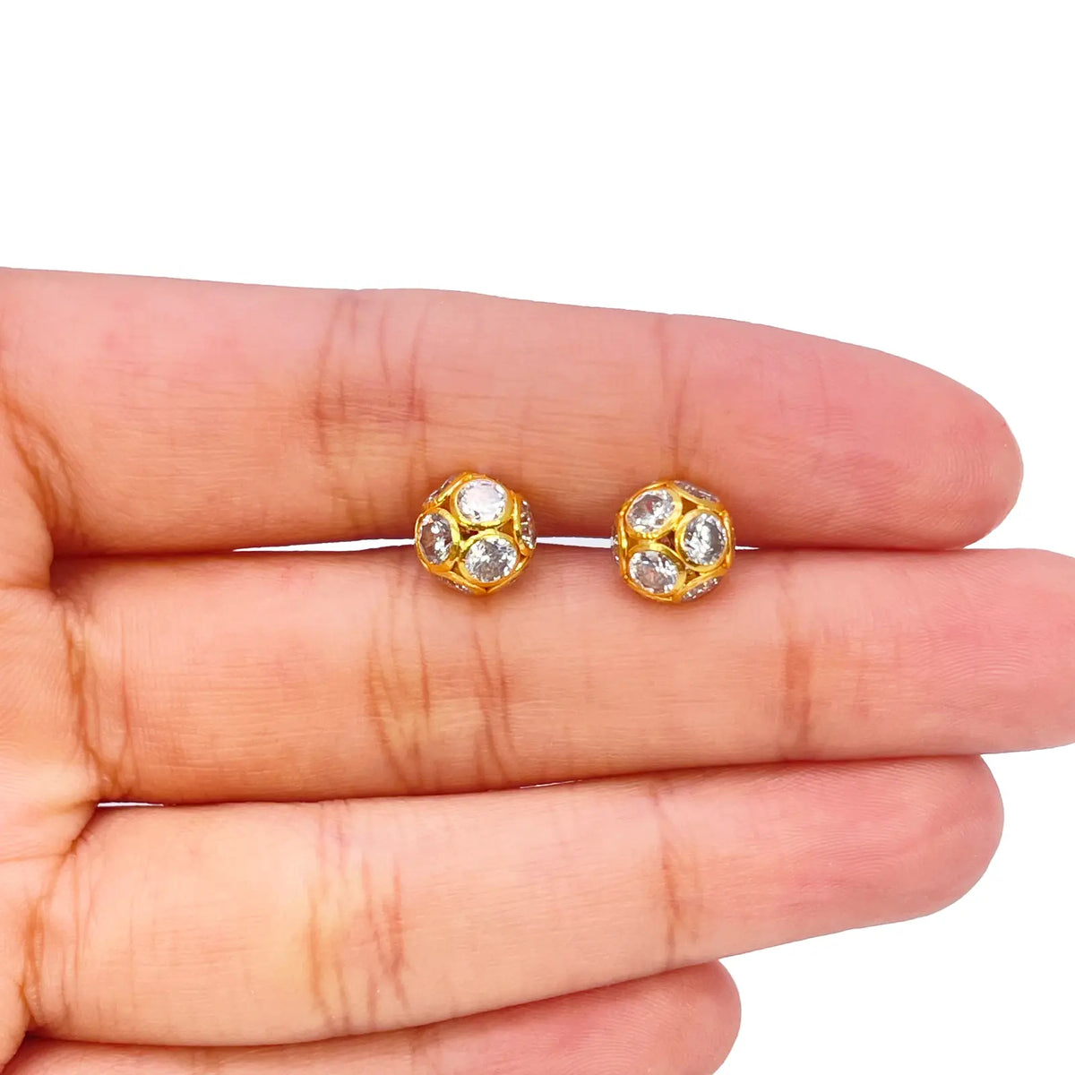 22ct Yellow Gold Fancy Ladies Sparkly Ball 16 Inch Necklace & Stud Earrings Set 