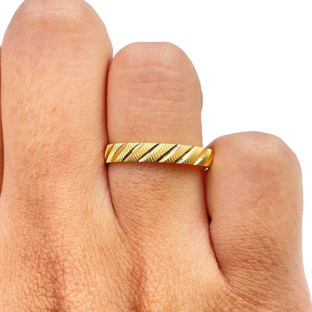 22ct Yellow Gold Fancy Textured & Diamond Cut Polished Stripes  Women's Band 3mm 
