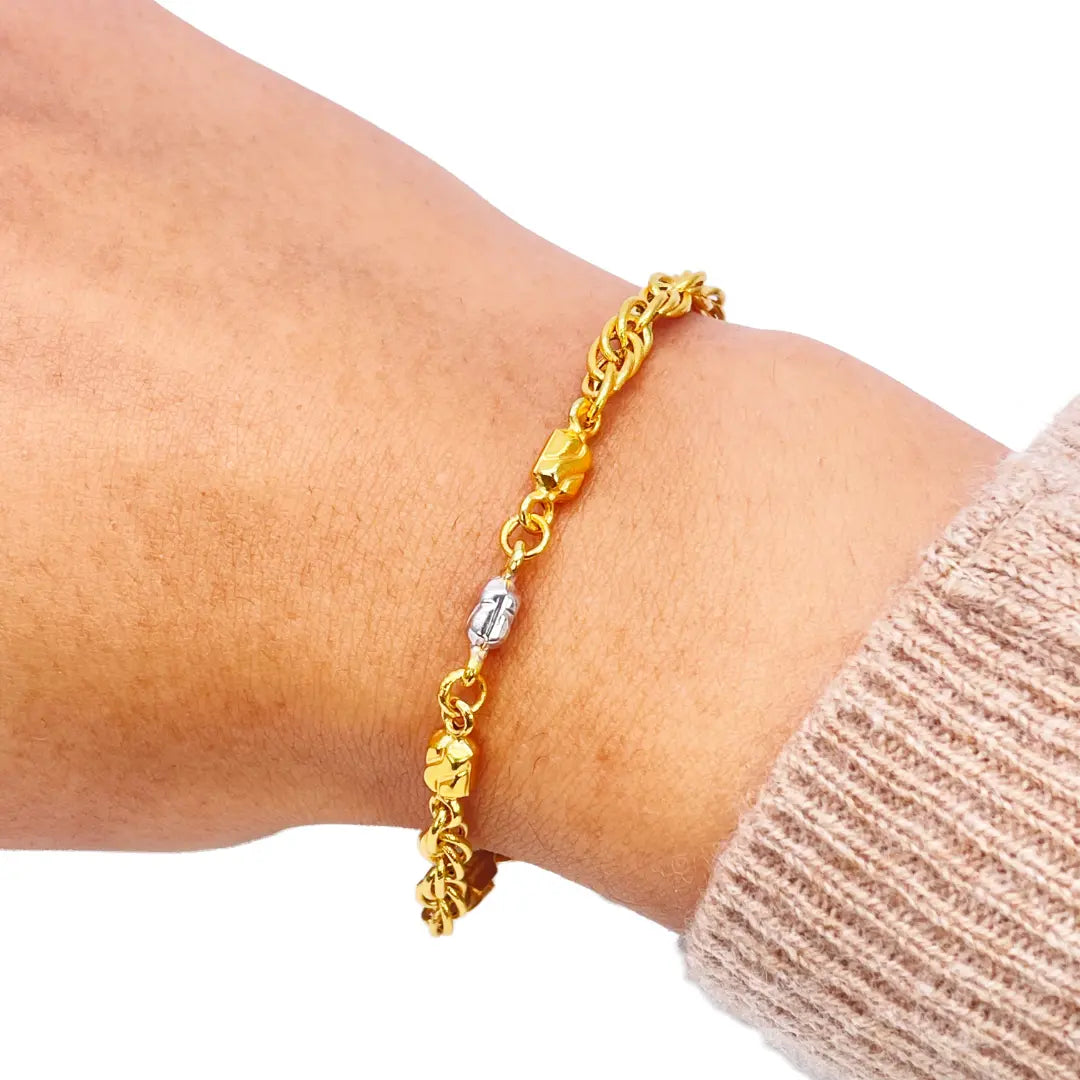 22ct Yellow Gold Fancy Two-Tone Chain Link Bracelet 8 inches 4.6mm Width 