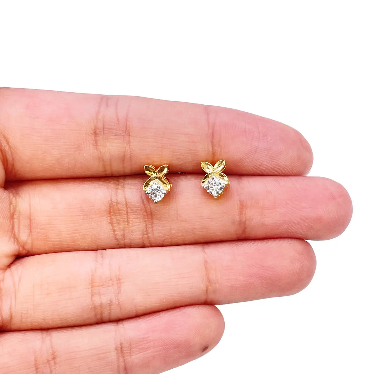 22ct Yellow Gold Floral Design 16.5 inch Necklace & Matching Stud Earrings Set 