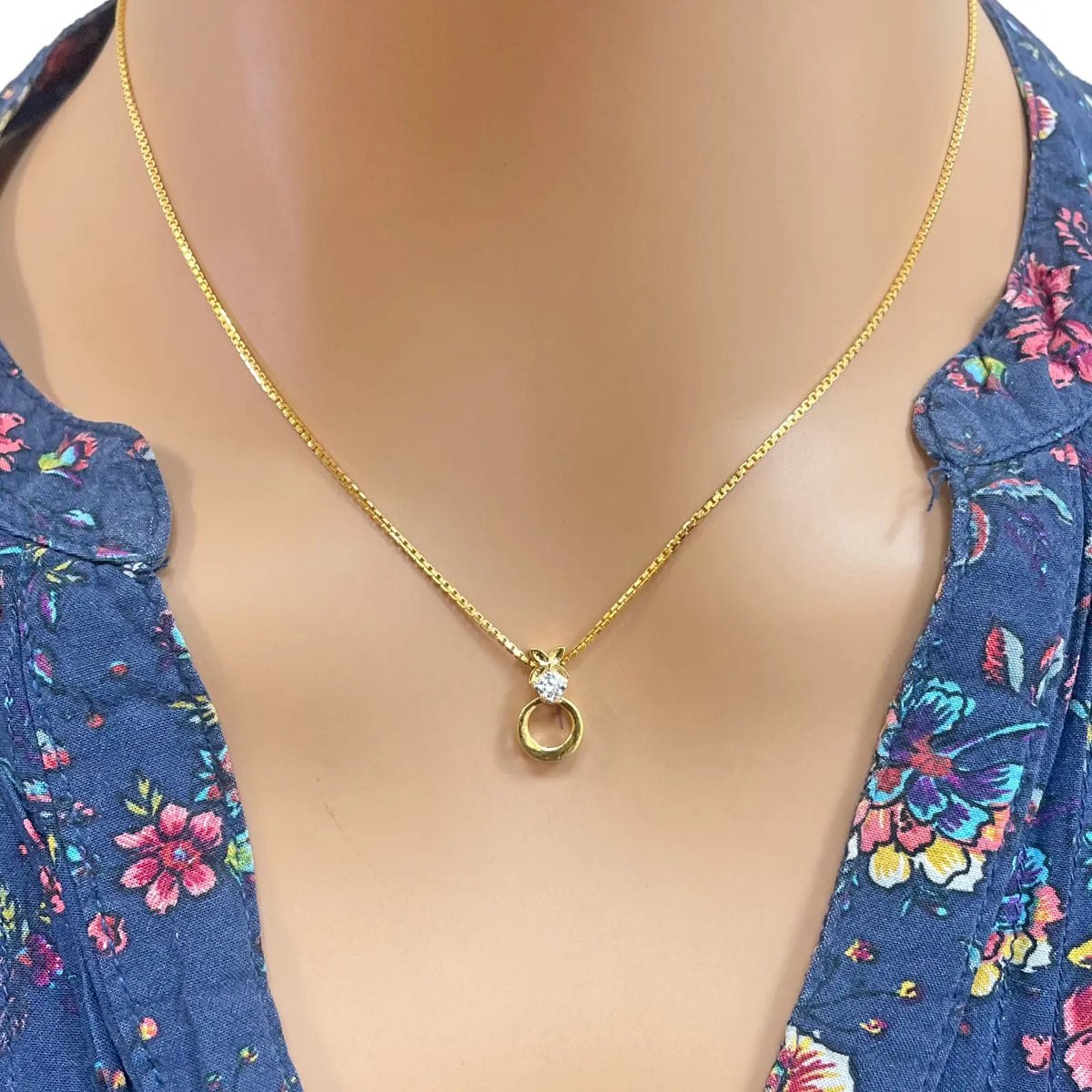 22ct Yellow Gold Floral Design 16.5 inch Necklace & Matching Stud Earrings Set 