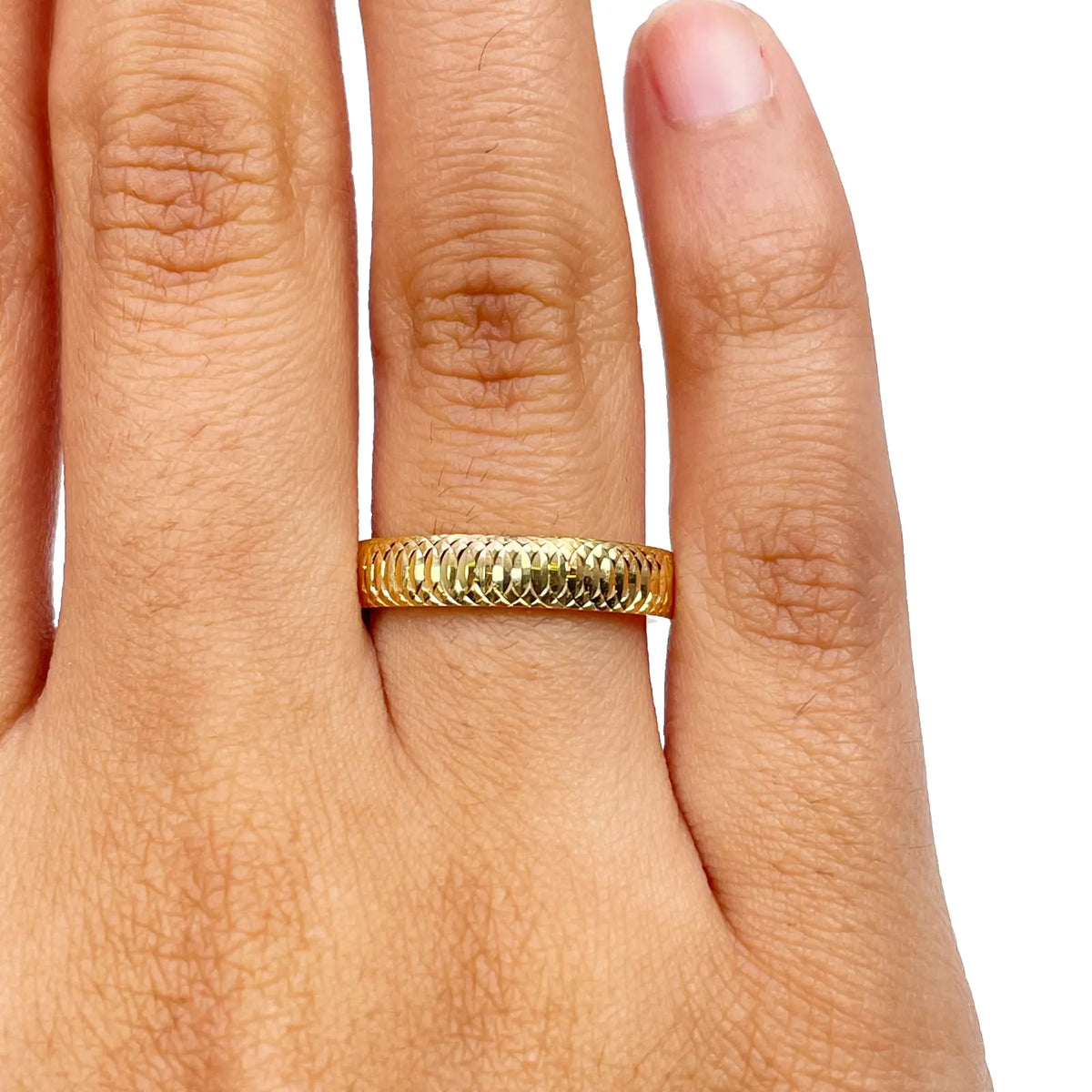 22ct Yellow Gold High Polished Diamond Cut Comfort Fit Women's Band 4mm 