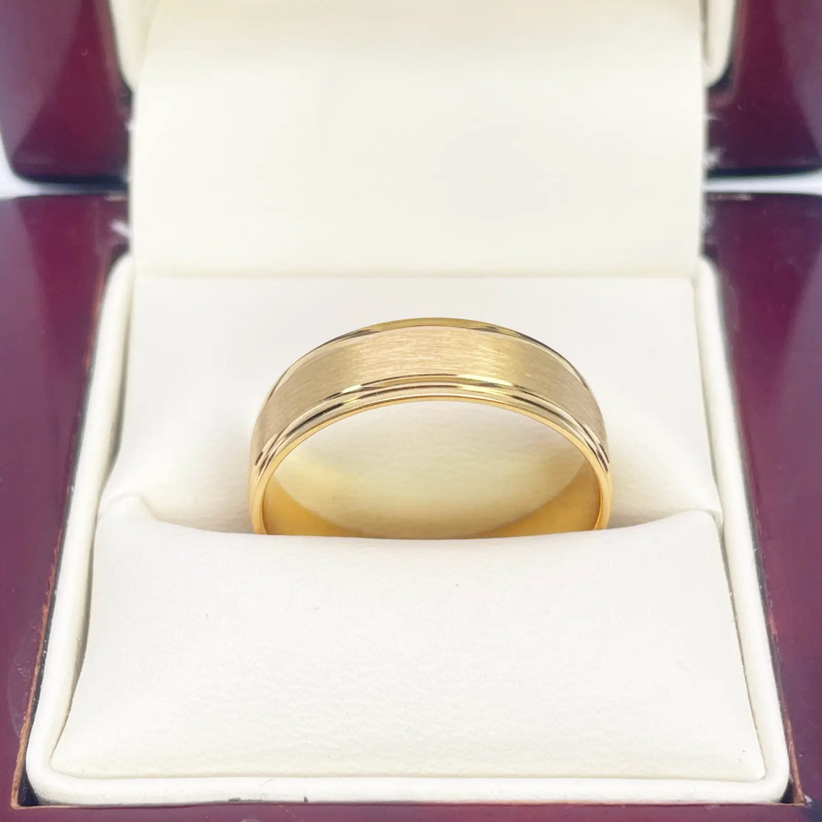 22ct Yellow Gold High Polished Edge & Matte Middle Men's Wedding Band 6mm 