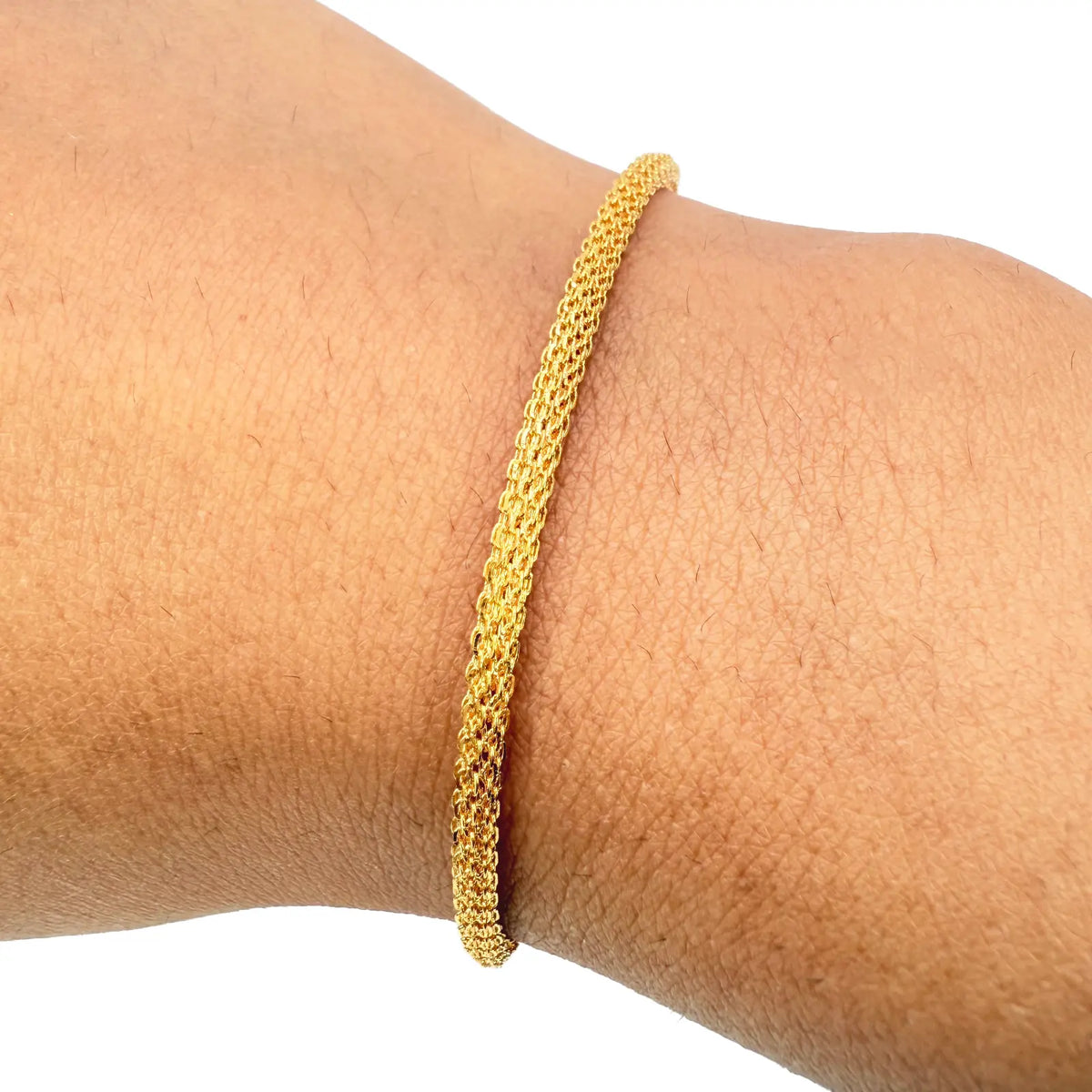 22ct Yellow Gold High Polished Rounded Chain Link Bracelet 2.4mm Width 