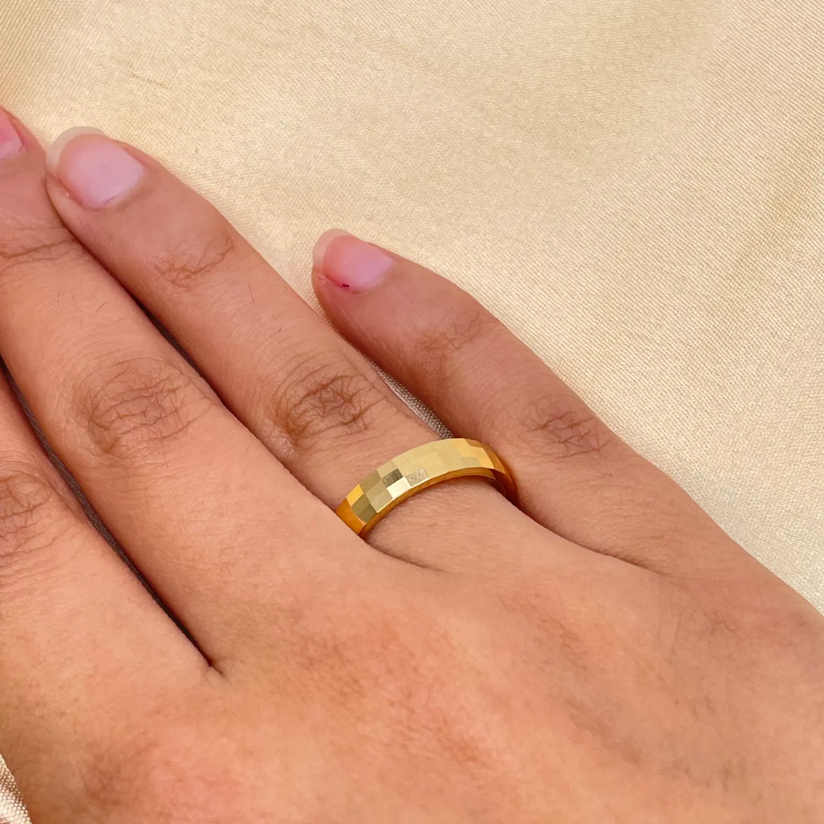 22ct Yellow Gold High Polished Women's Facetted Square Wedding Band 4mm 