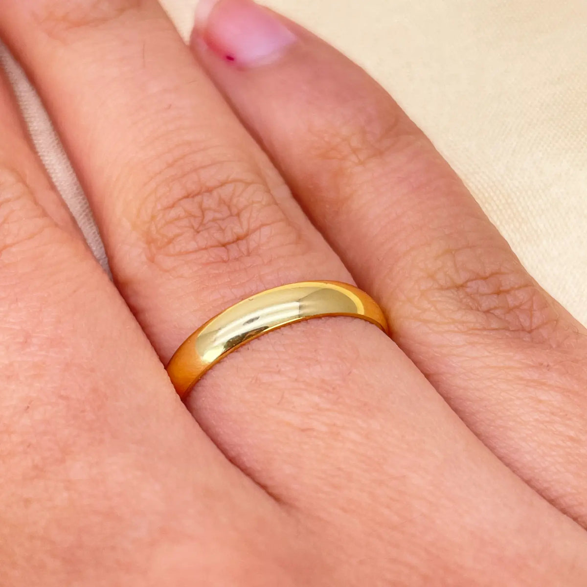 22ct Yellow Gold High Polished Women's Traditional Dome Wedding Band 3mm 