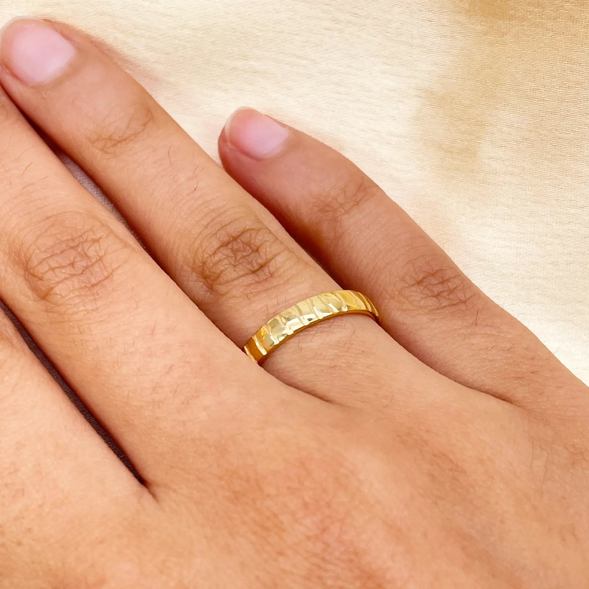 22ct Yellow Gold High Polished & Diamond Cut Stripes Women's Band 3mm  Diamond Bracelets