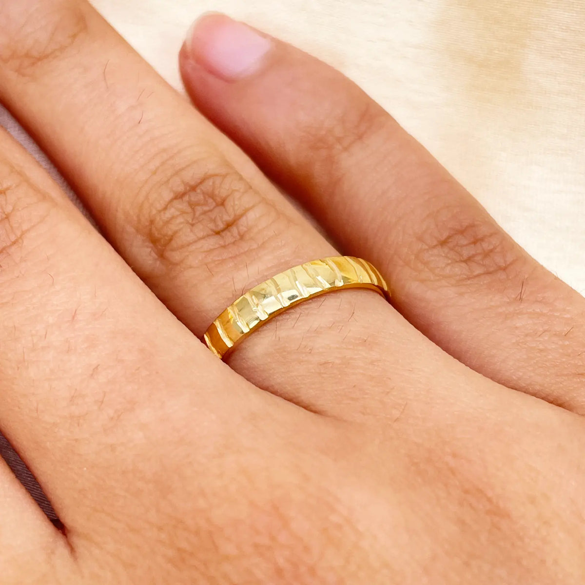 22ct Yellow Gold High Polished & Diamond Cut Stripes Women's Band 3mm  Diamond Bracelets
