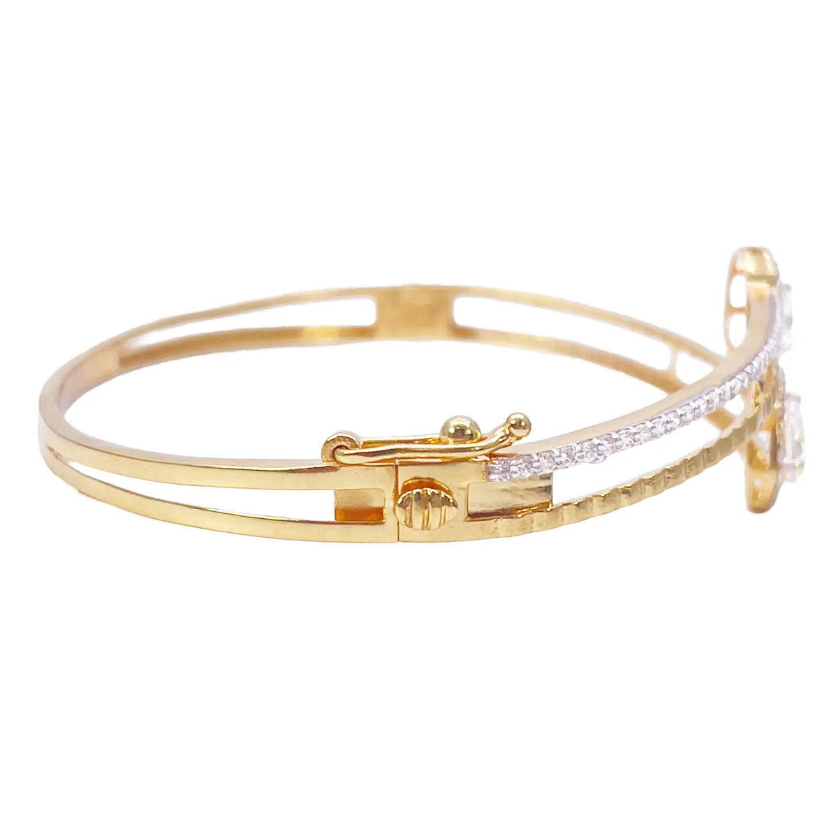 22ct Yellow Gold Ladies Beautiful Sparkly Cubic Zirconia Oval Bangle Bracelet Diameter 2.2inch 